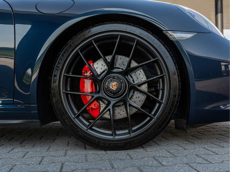 Porsche 991.2 Carrera GTS
