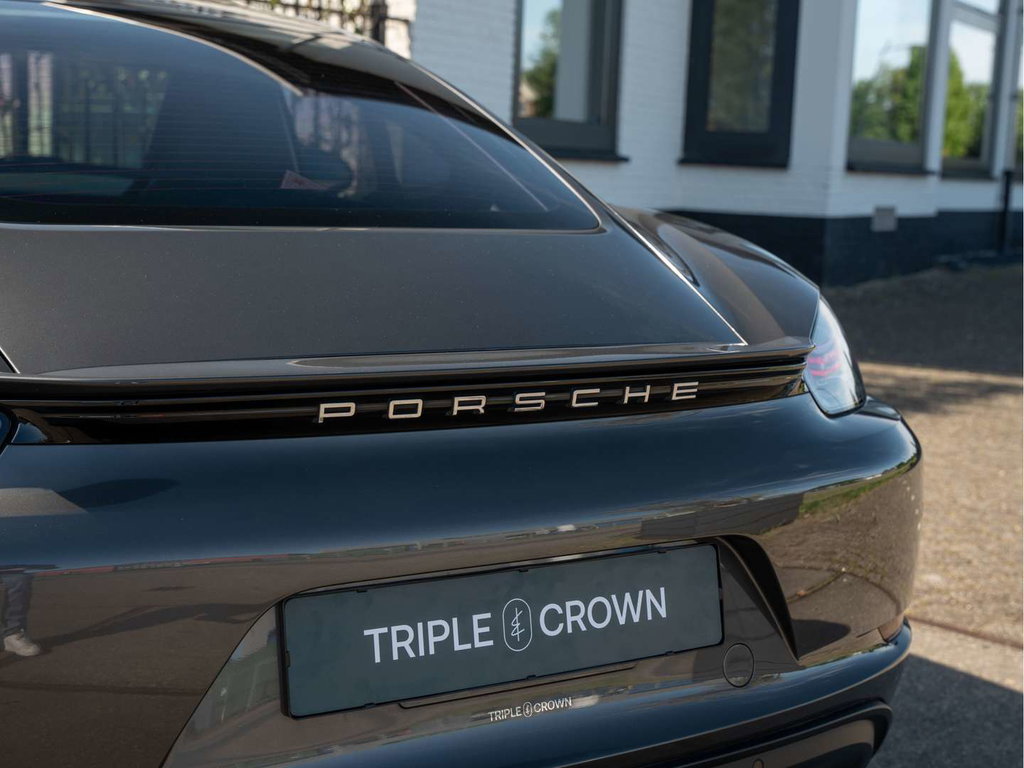 Porsche 718 Cayman