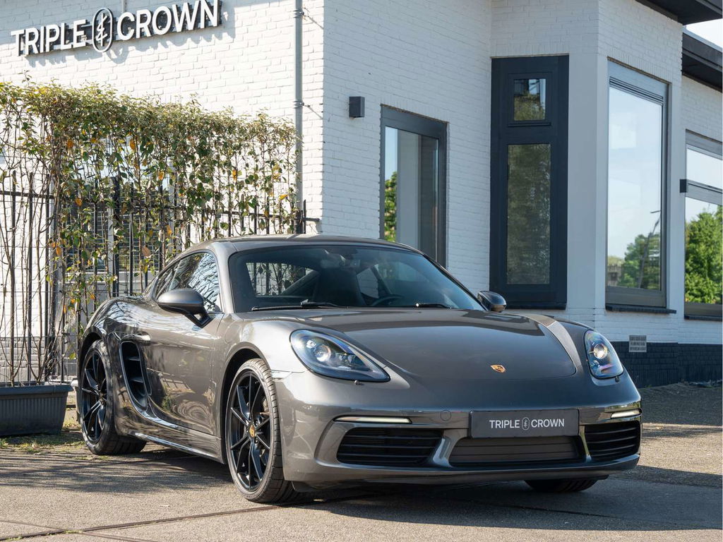 Porsche 718 Cayman