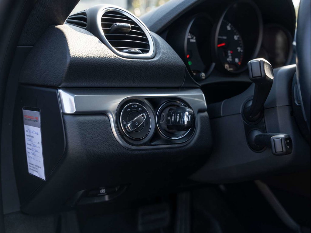 Porsche 718 Cayman