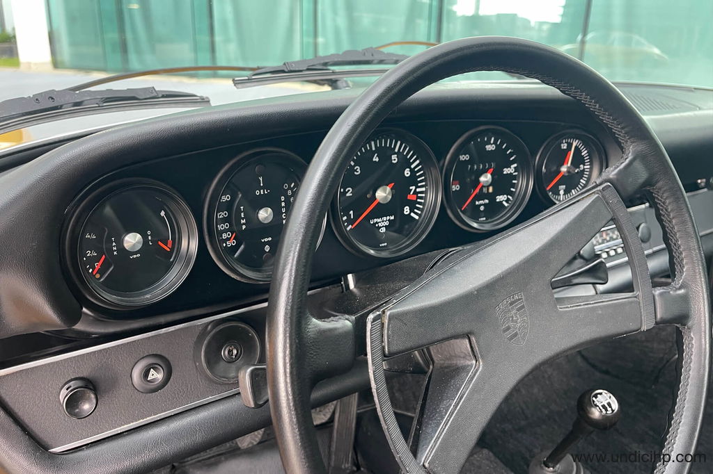 Porsche 911 S (F-Modell)