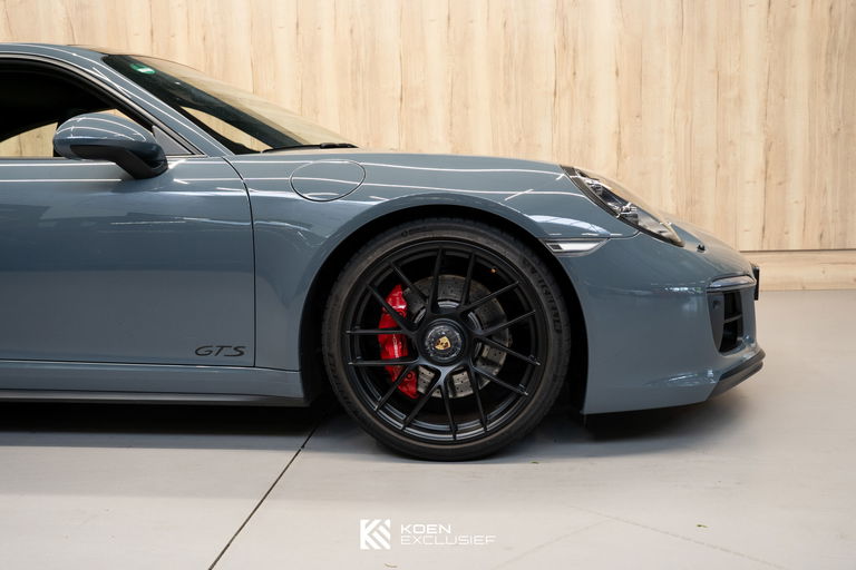 Porsche 991.2 Carrera GTS