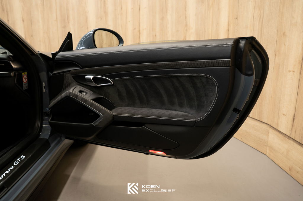 Porsche 991.2 Carrera GTS