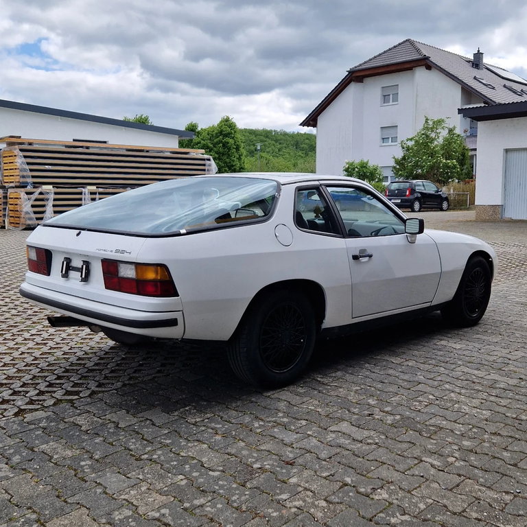 Porsche 924