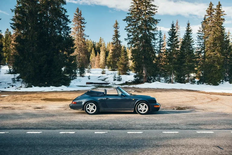 Two Porsches, one price – 911 Cabriolets for 75.000 euros