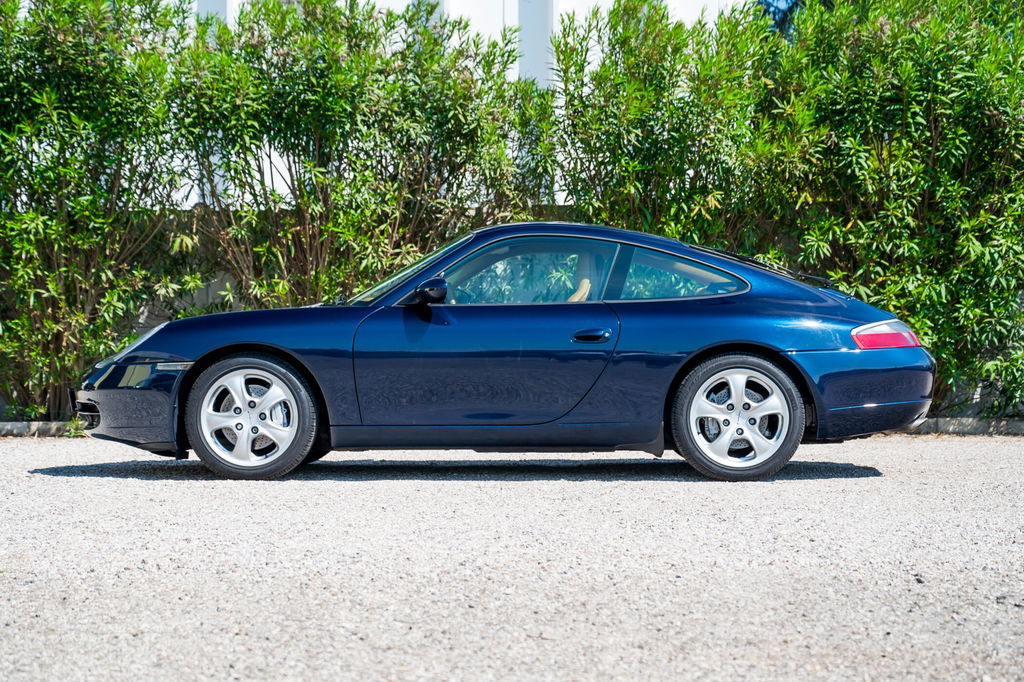 Porsche 996 Carrera 4 Coupe