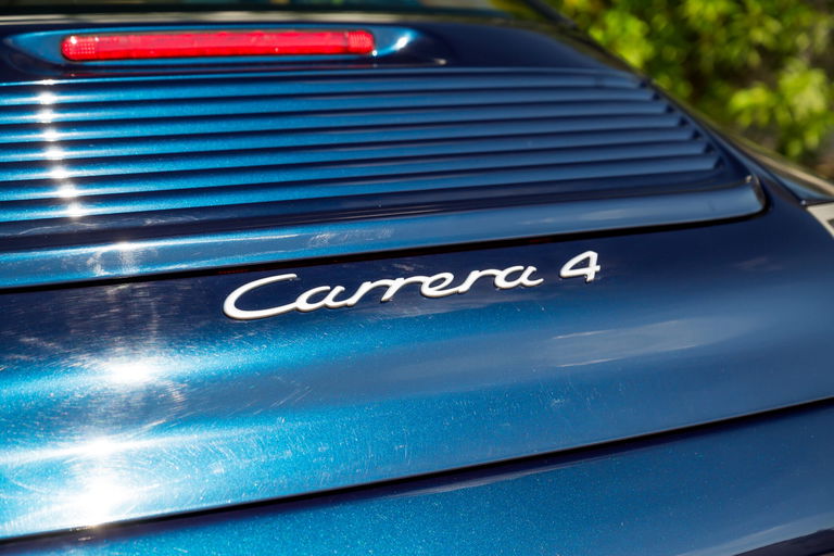 Porsche 996 Carrera 4