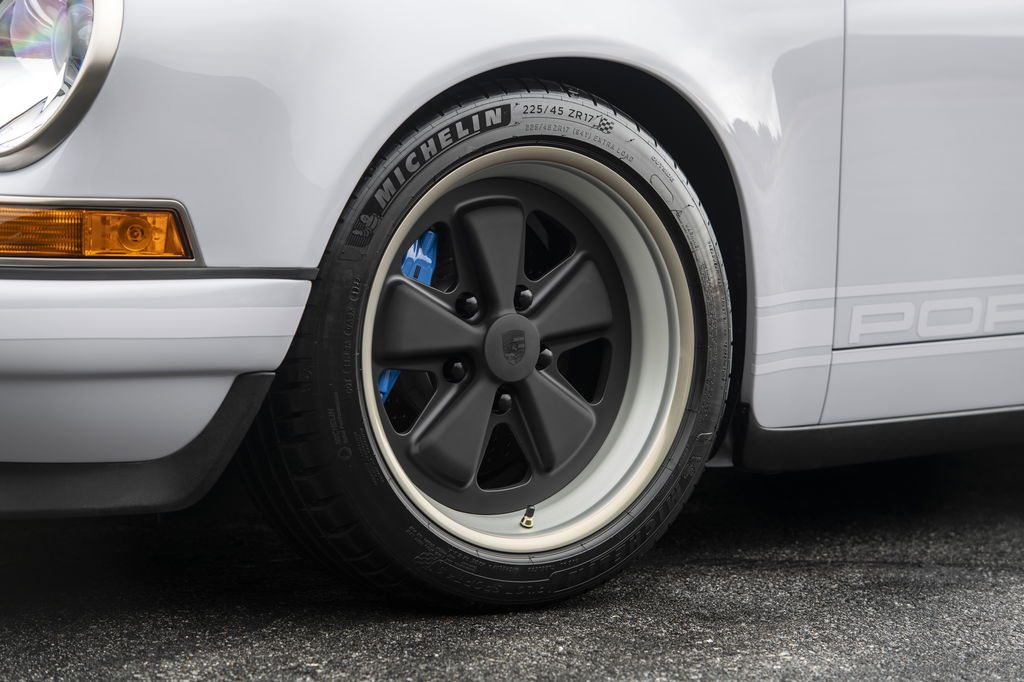 Porsche 911 Reimagined by Singer