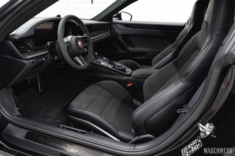 Porsche 992.2 Carrera GTS