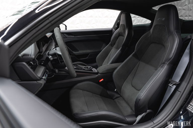 Porsche 992.2 Carrera GTS