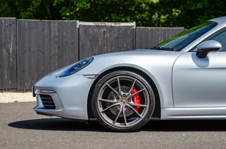Porsche 981 Cayman S