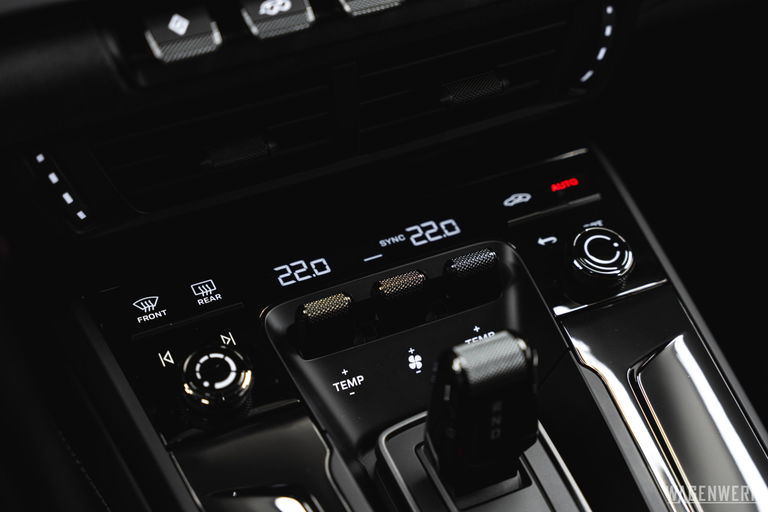 Porsche 992.2 Carrera GTS