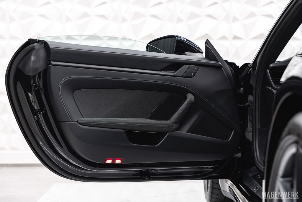 Porsche 992.2 Carrera GTS