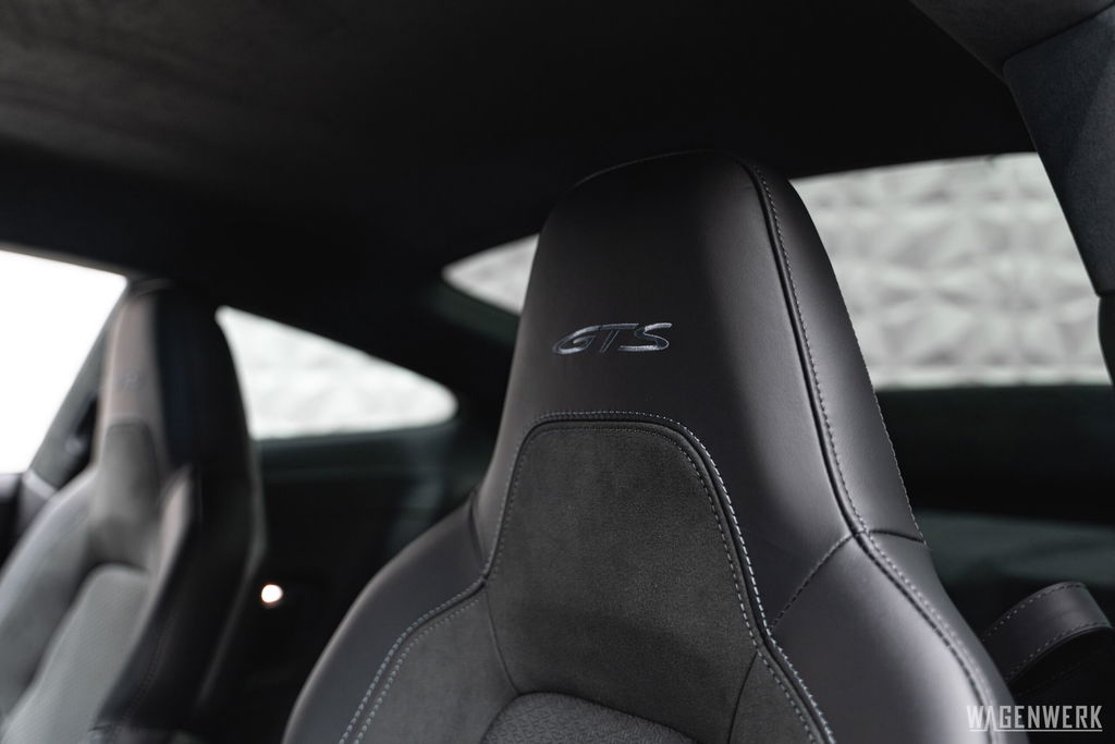 Porsche 992.2 Carrera GTS