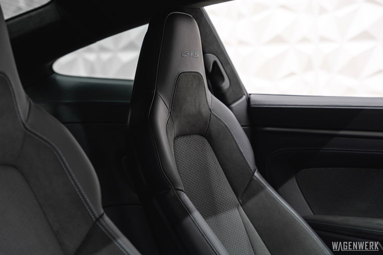 Porsche 992.2 Carrera GTS