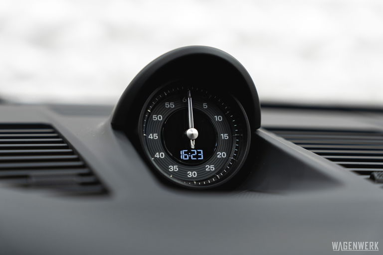 Porsche 992.2 Carrera GTS