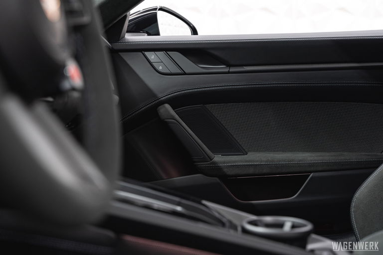 Porsche 992.2 Carrera GTS