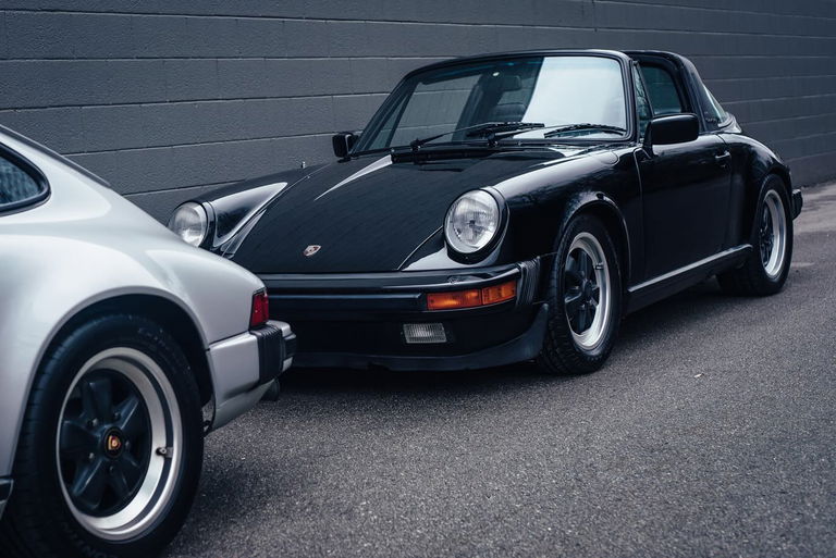 Porsche 911 Carrera 3.2 (US)