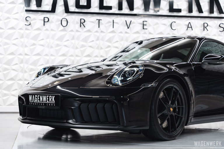 Porsche 992.2 Carrera GTS