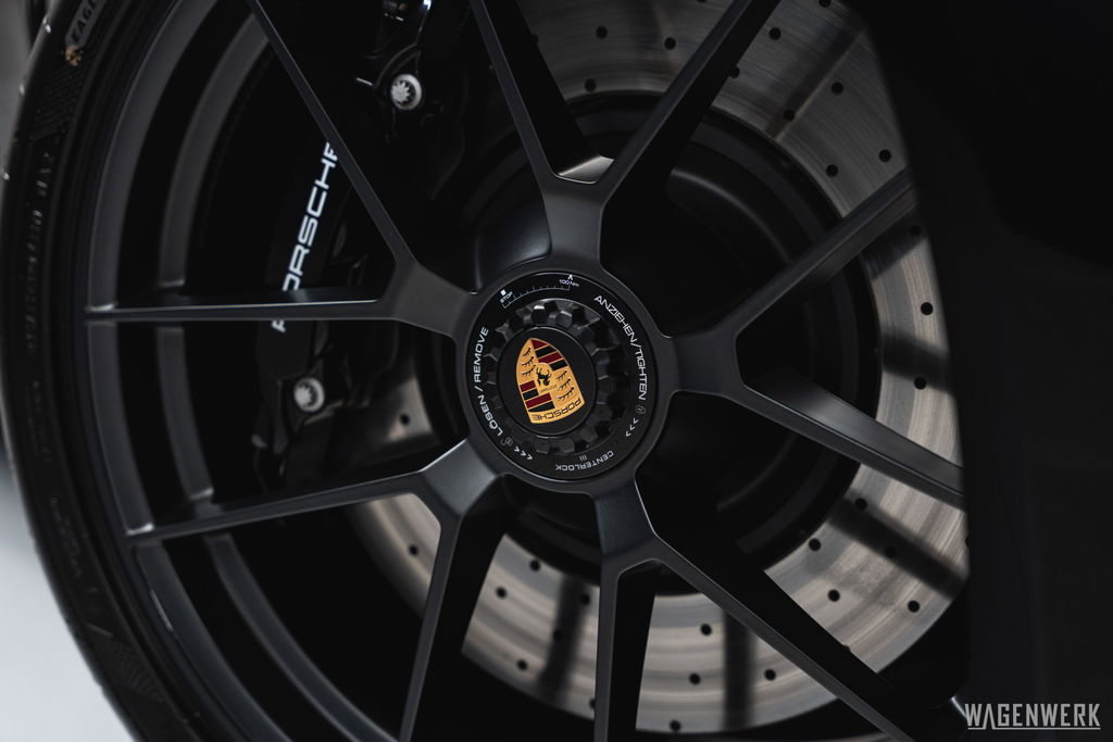 Porsche 992.2 Carrera GTS