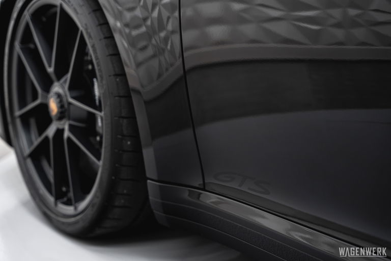 Porsche 992.2 Carrera GTS