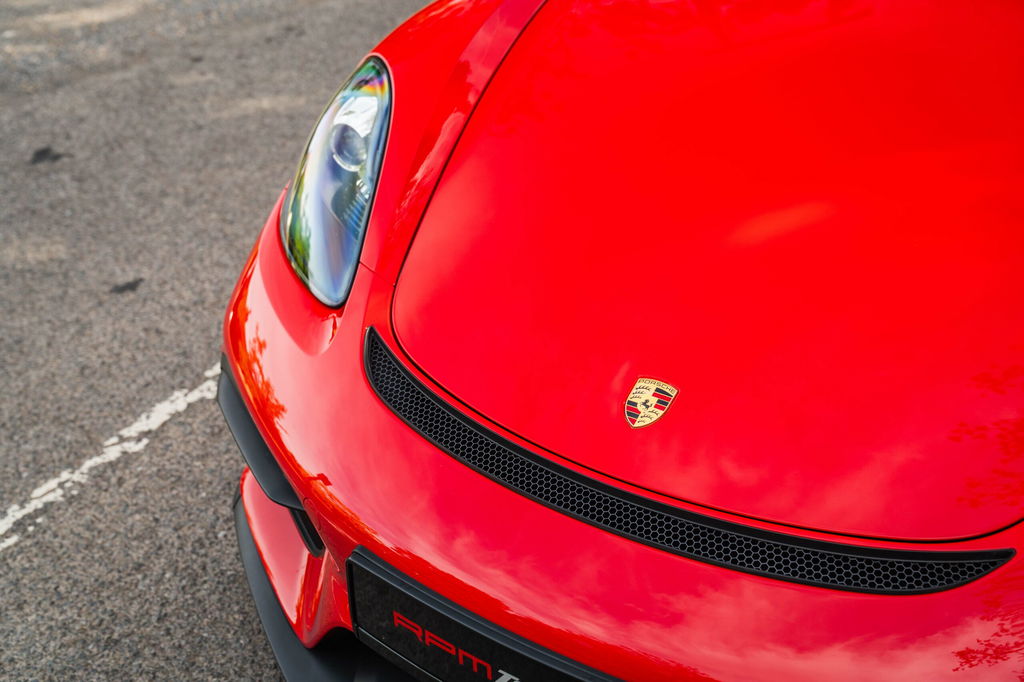 Porsche 718 Cayman GT4