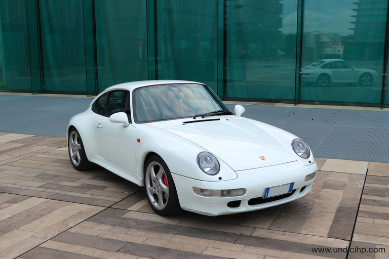 Porsche 993 Carrera 4S