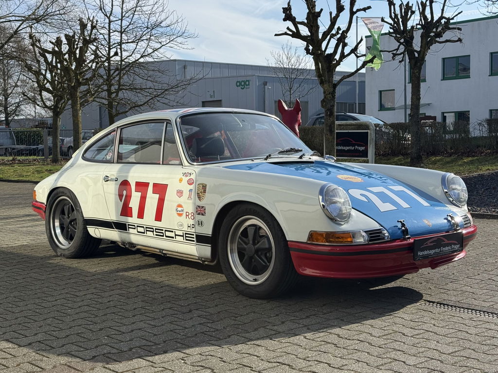 Porsche 911 Backdate