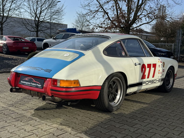 Porsche 911 Backdate