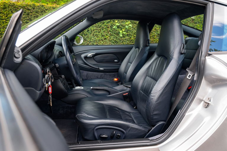 Porsche 996 Carrera 4S