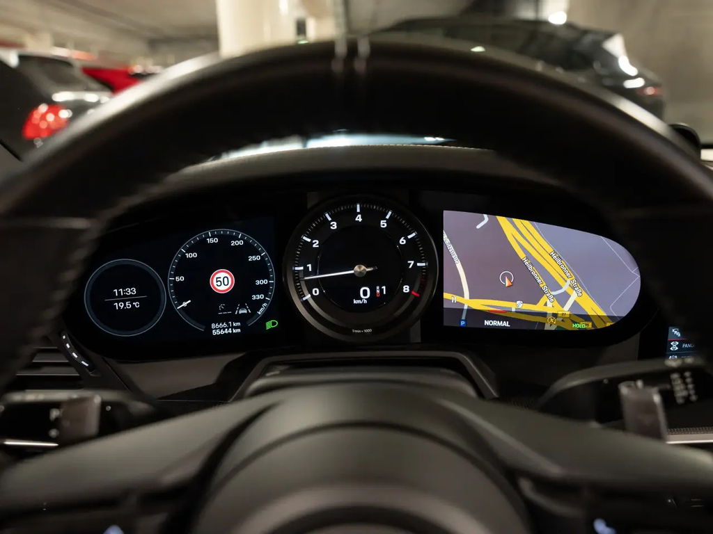 Porsche 992 Carrera 4S