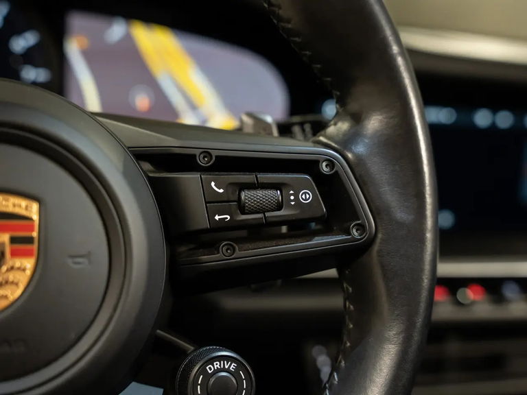 Porsche 992 Carrera 4S