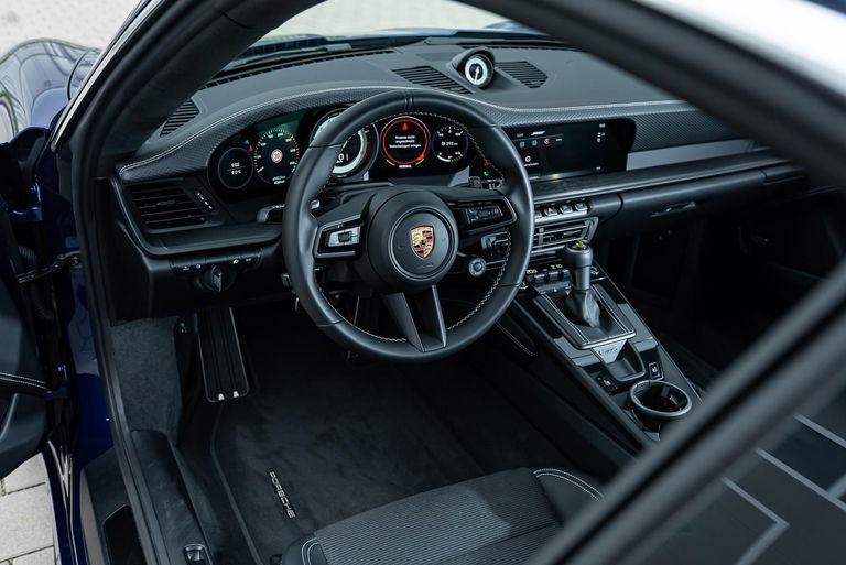 Porsche 992 GT3 Touring