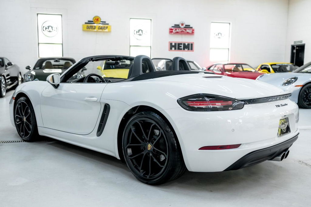 Porsche 718 Cayman Style Edition