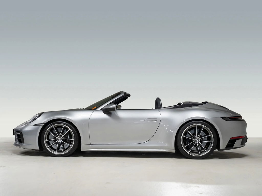 Porsche 992 Carrera 4S