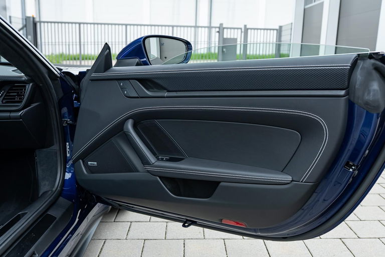 Porsche 992 GT3 Touring