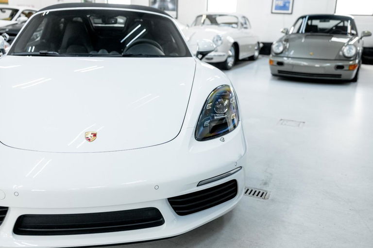 Porsche 718 Cayman Style Edition