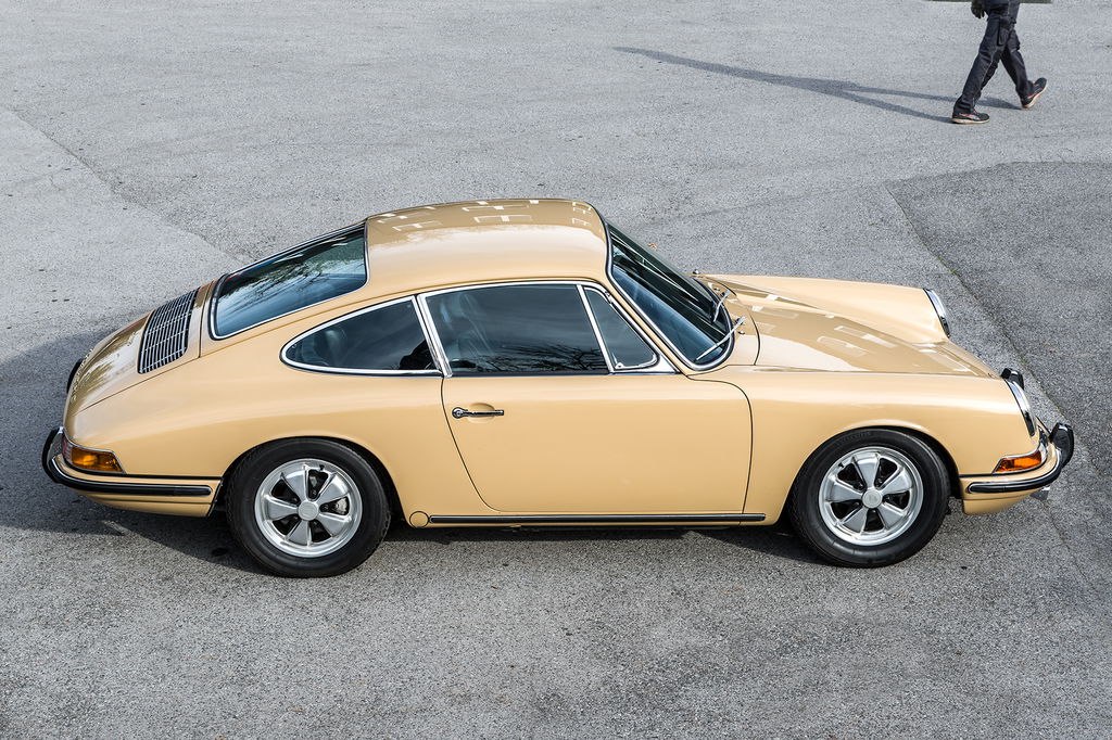 Porsche 911 S (F-Modell)