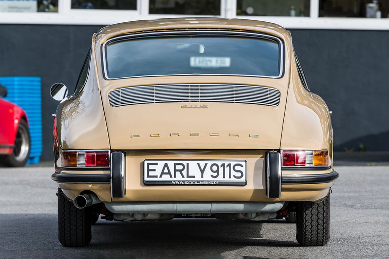 Porsche 911 S (F-Modell)