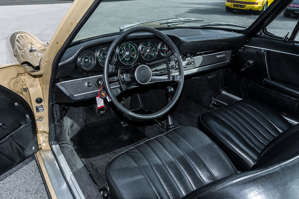 Porsche 911 S (F-Modell)