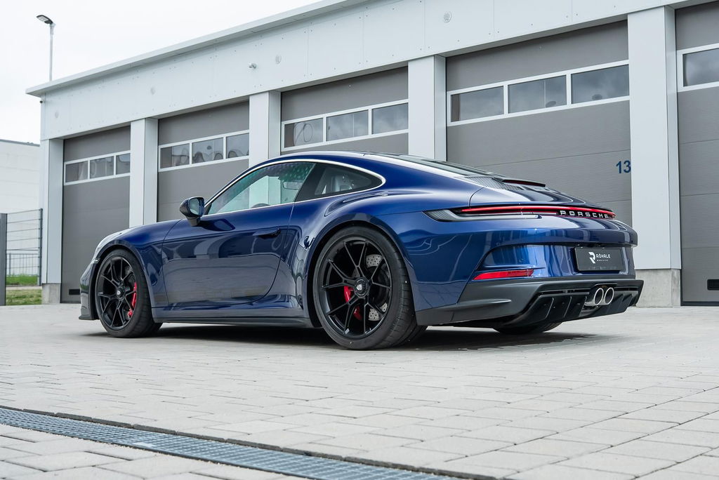 Porsche 992 GT3 Touring