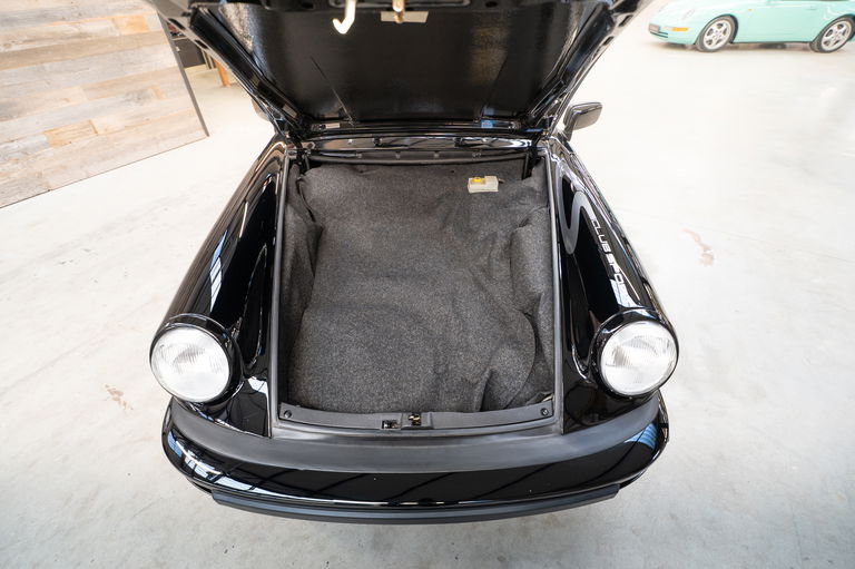 Porsche 911 Carrera 3.2 Clubsport