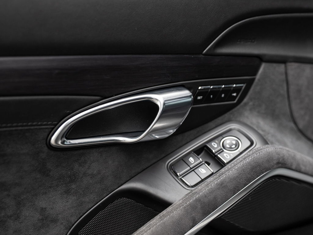 Porsche 991.2 Carrera GTS