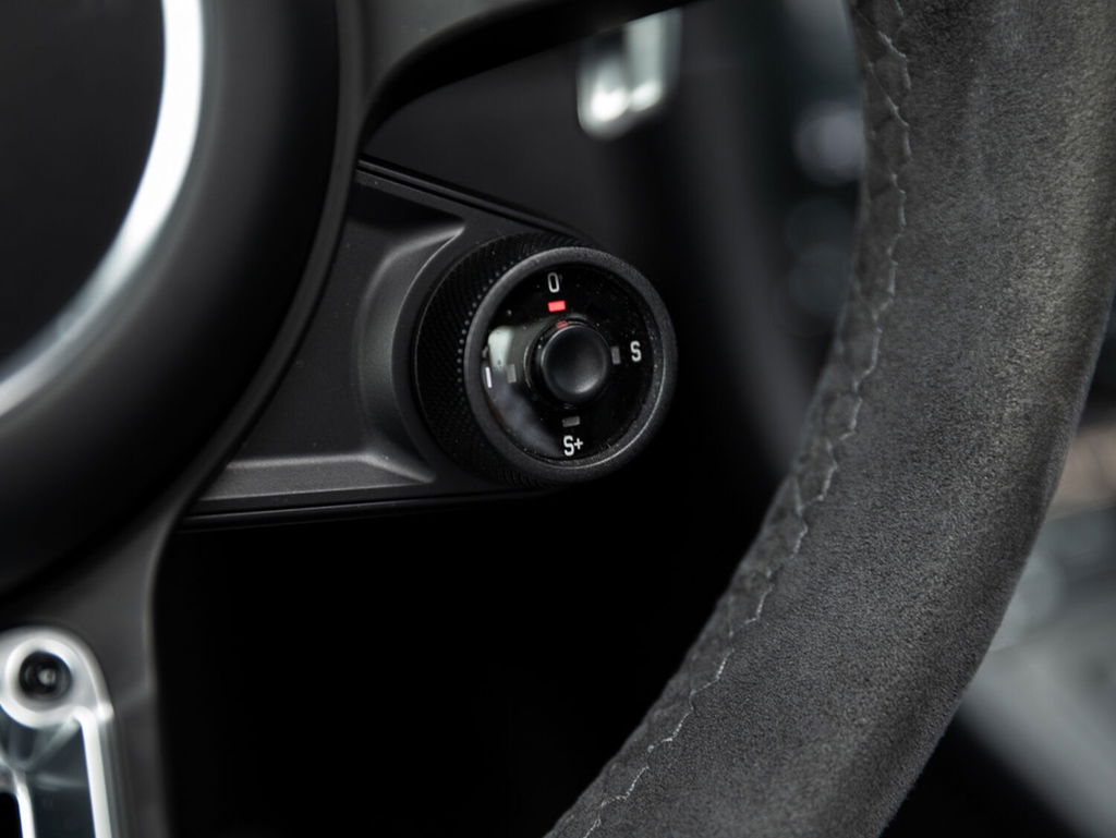 Porsche 991.2 Carrera GTS