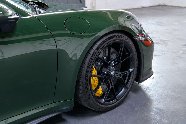 Porsche 992 GT3 Touring