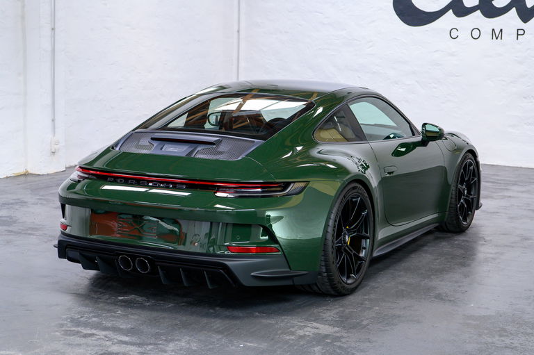 Porsche 992 GT3 Touring