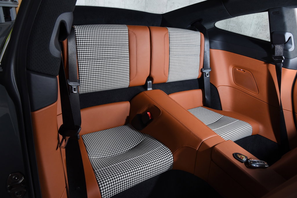 Porsche 992 Sport Classic