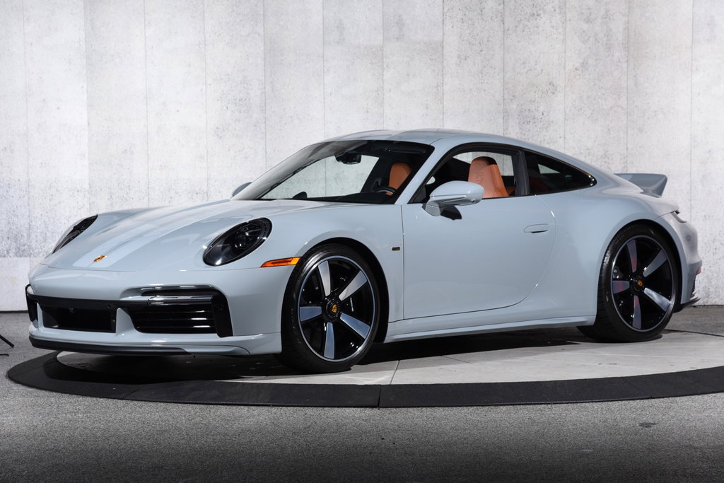 Porsche 992 Sport Classic