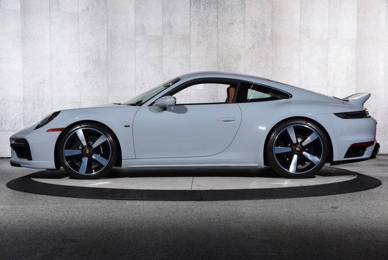 Porsche 992 Sport Classic