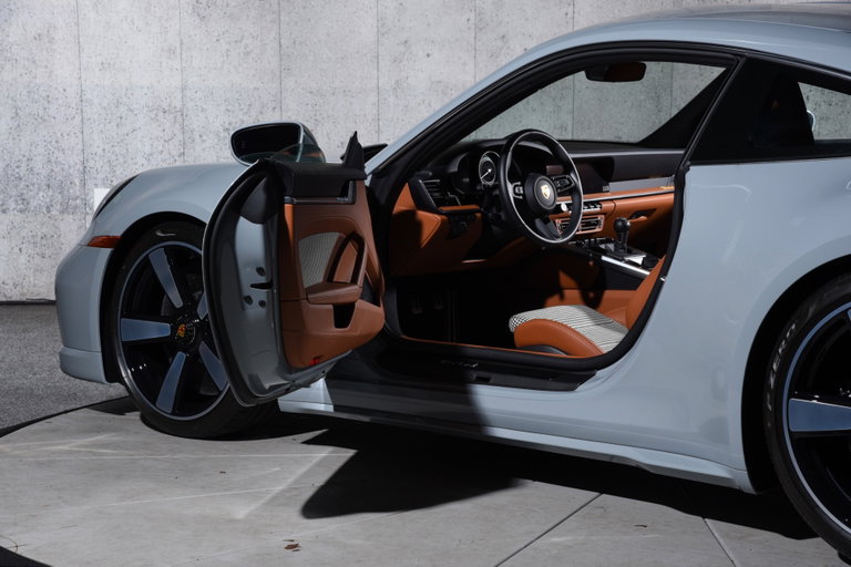 Porsche 992 Sport Classic